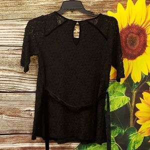 Motherhood Maternity Black lace top size small NWT